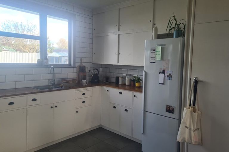 Photo of property in 64 Brandon Street, Featherston, 5710