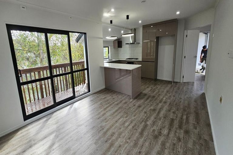 Photo of property in 12a Blease Street, New Lynn, Auckland, 0600