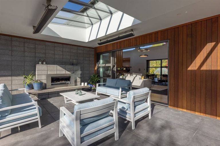 Photo of property in 21 Taunton Green, Papanui, Christchurch, 8052