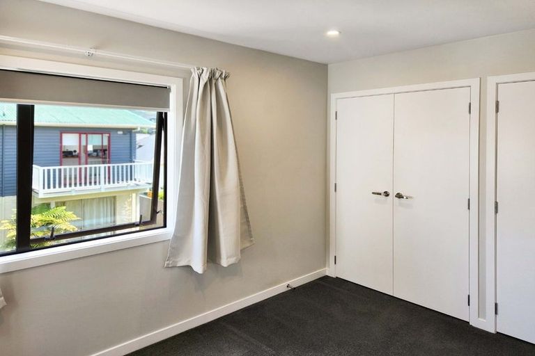 Photo of property in 33 Ron Deal Way, Epuni, Lower Hutt, 5011