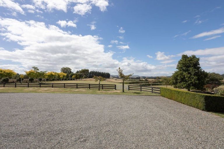 Photo of property in 28 Cowper Side Road, Dannevirke, 4976