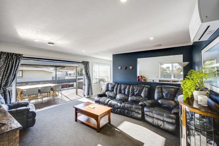Photo of property in 2 Storkey Street, Marewa, Napier, 4110