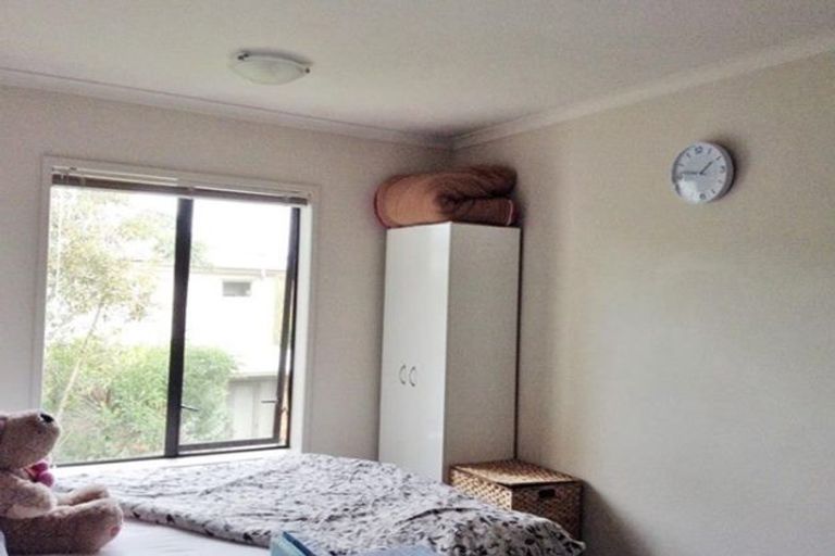 Photo of property in 63 Barnea Circle, Glen Eden, Auckland, 0602