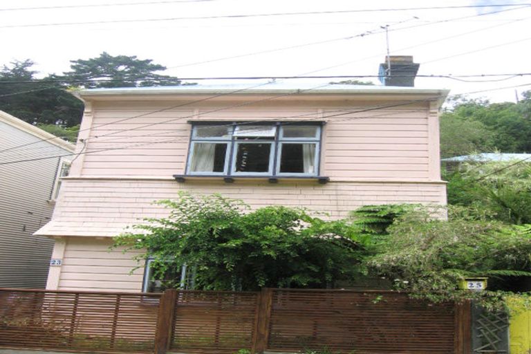 Photo of property in 25 Holloway Road, Aro Valley, Wellington, 6021
