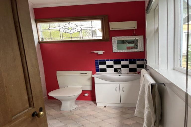 Photo of property in 1 Nicholas Street, Portobello, Dunedin, 9014