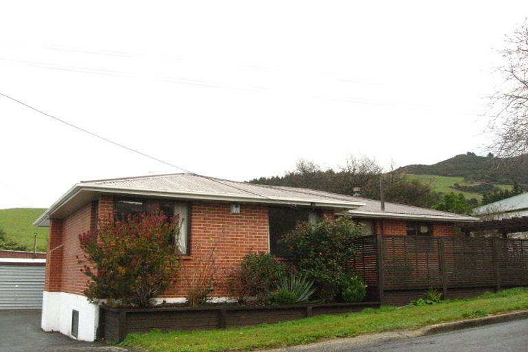 Photo of property in 75 Hall Road, Sawyers Bay, Port Chalmers, 9023