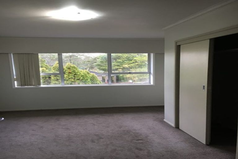 Photo of property in 39 Zita Maria Drive, Massey, Auckland, 0614