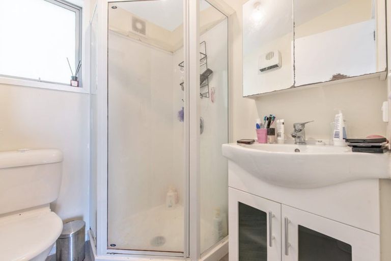 Photo of property in 18 Norna Crescent, Kelburn, Wellington, 6012