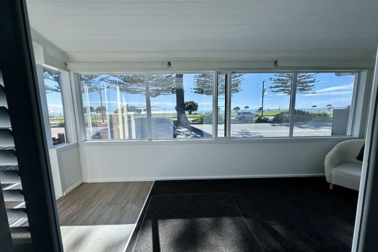 Photo of property in 407 Marine Parade, Napier South, Napier, 4110
