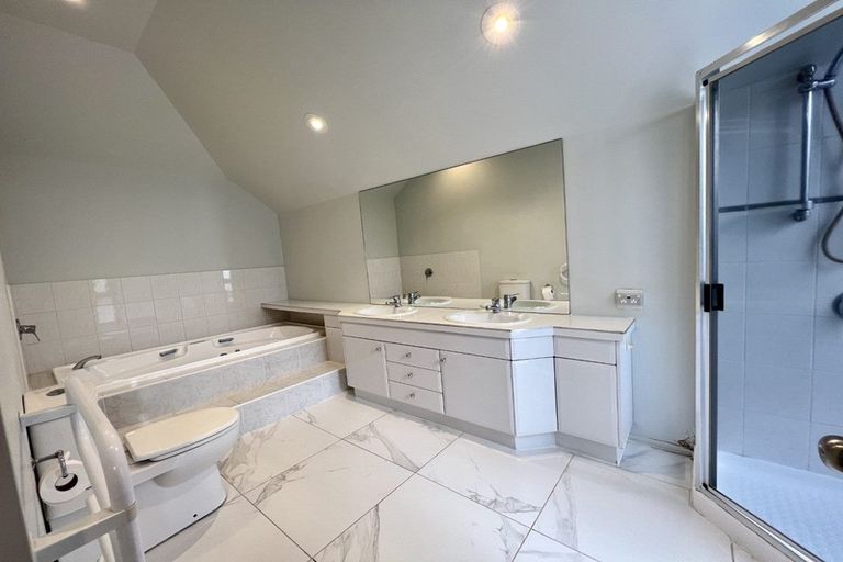 Photo of property in 2/174 Bucklands Beach Road, Bucklands Beach, Auckland, 2012