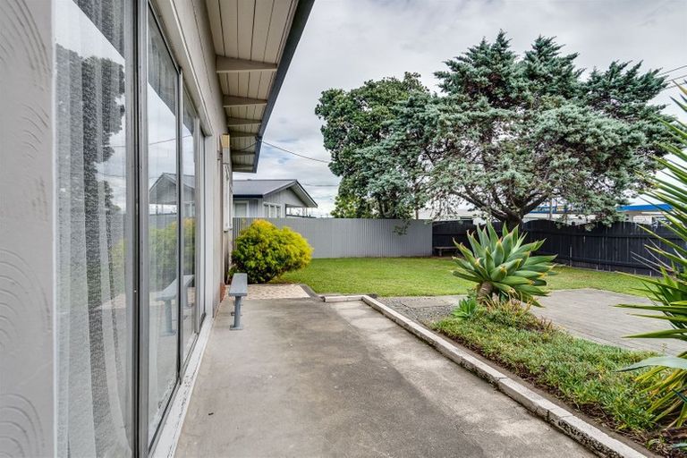 Photo of property in 135 Taradale Road, Pirimai, Napier, 4112