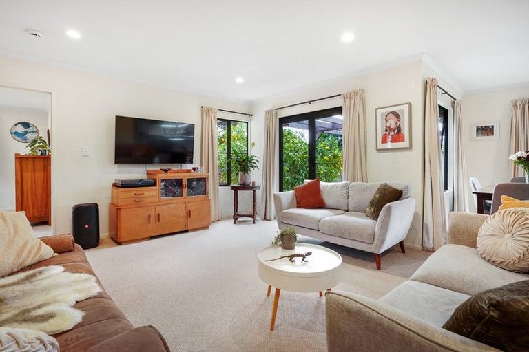 Photo of property in 15 Buckingham Place, Rototuna North, Hamilton, 3210