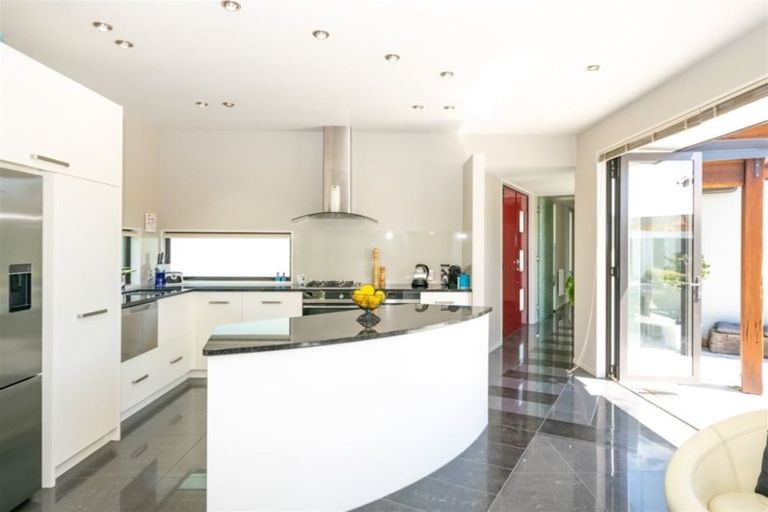 Photo of property in 16 Hammerichs Road, Rapaura, Blenheim, 7272