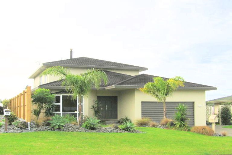 Photo of property in 40 Albatross Road, Red Beach, 0932