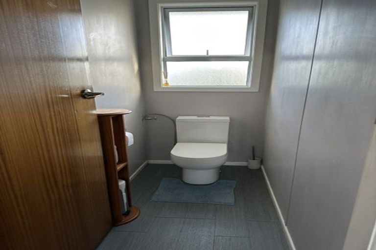 Photo of property in 21 Castle Street, Eltham, 4322