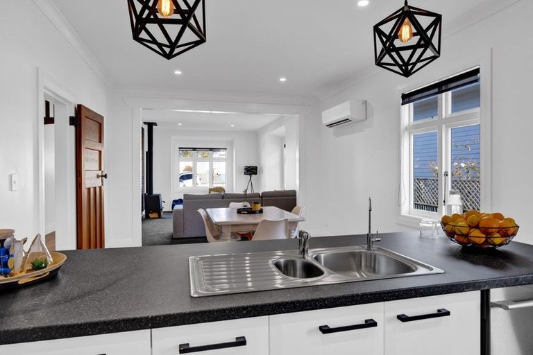 Photo of property in 84 Regan Street, Stratford, 4332