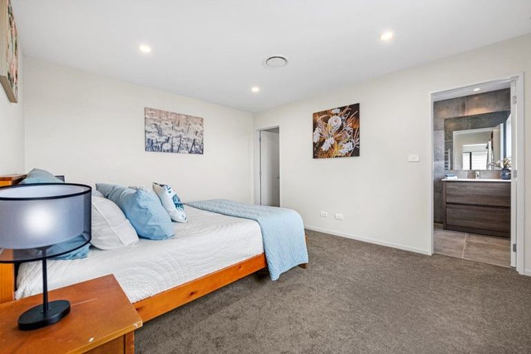 Photo of property in 32 Carrygawley Road, Flat Bush, Auckland, 2019