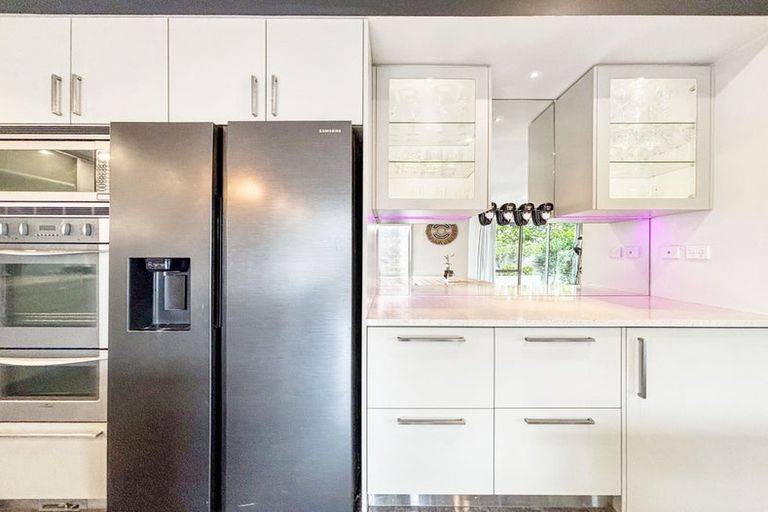 Photo of property in 68 Coolspring Way, Redwood, Christchurch, 8051