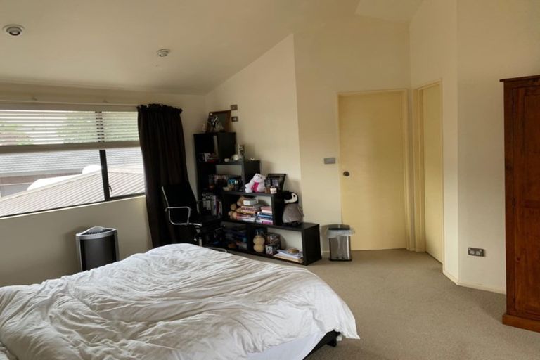 Photo of property in 72 Branch Road, Highlands Park, New Plymouth, 4312