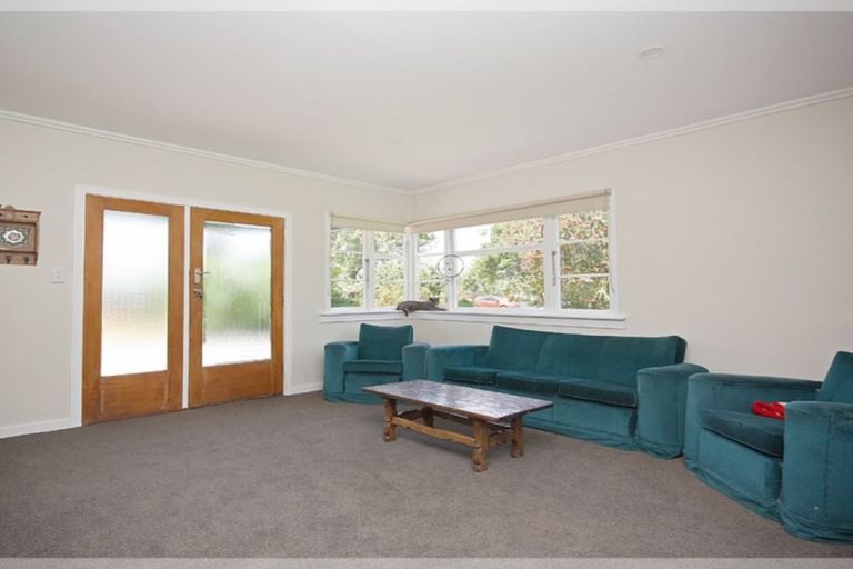Photo of property in 42 Mckenzie Street, Levin, 5510