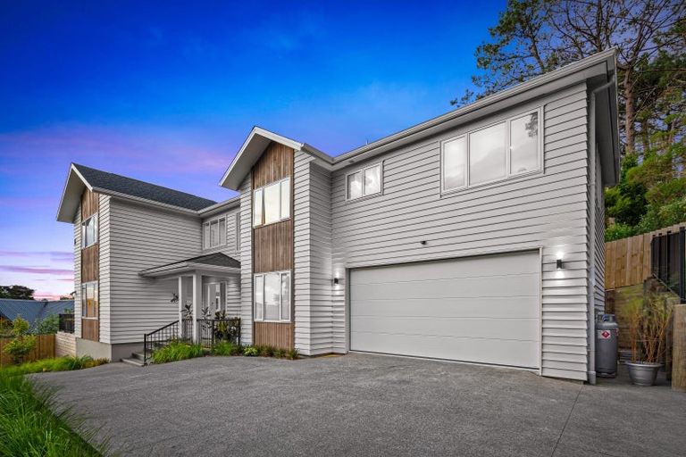 Photo of property in 29a Kimberly Grove, Greenhithe, Auckland, 0632