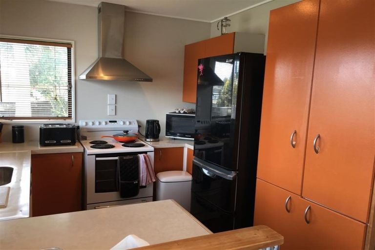 Photo of property in 97 Queens Road, Waikanae Beach, Waikanae, 5036