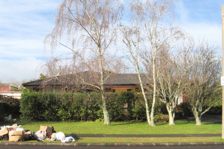 Photo of property in 56 Ray Small Drive, Pahurehure, Papakura, 2113