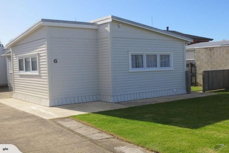 Photo of property in 6 Beach Street, Whakatane, 3120