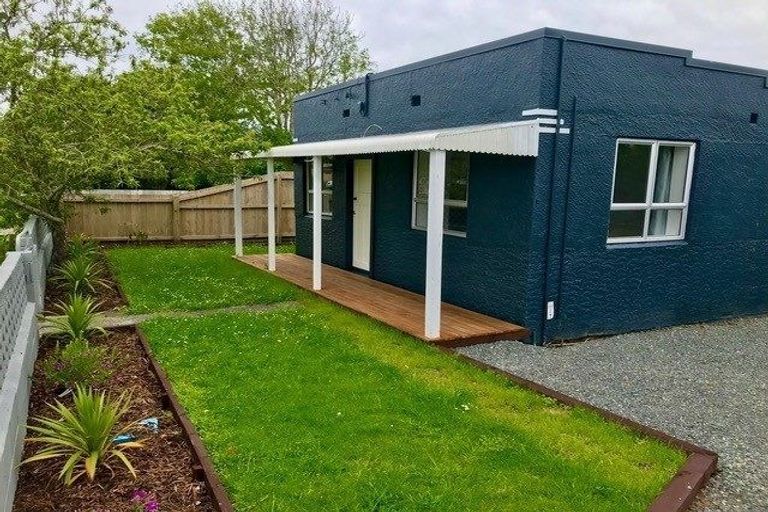 Photo of property in 17 Crispe Road, Clarks Beach, 2122