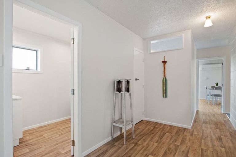 Photo of property in 98 Seaforth Road, Waihi Beach, 3611