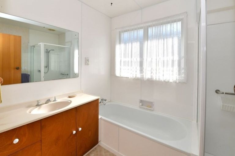 Photo of property in 4 Snells Beach Road, Snells Beach, 0920