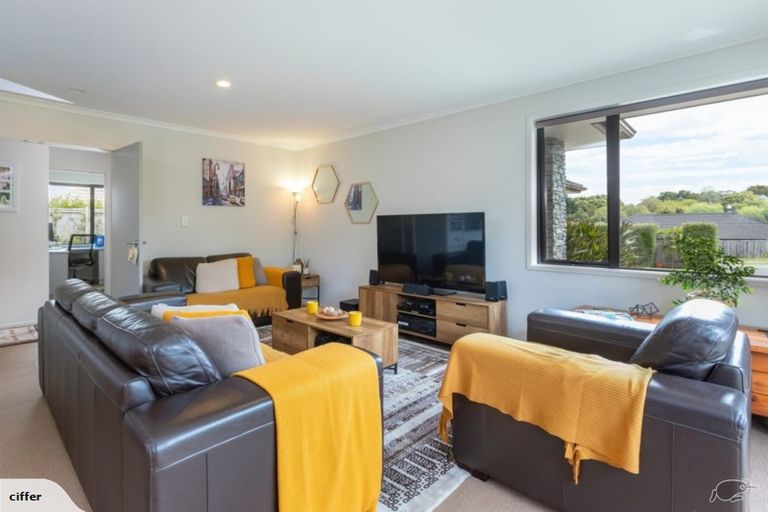 Photo of property in 13 Riverleigh Drive, Snells Beach, 0920