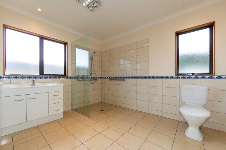 Photo of property in 2b Forward Street, Greenmeadows, Napier, 4112