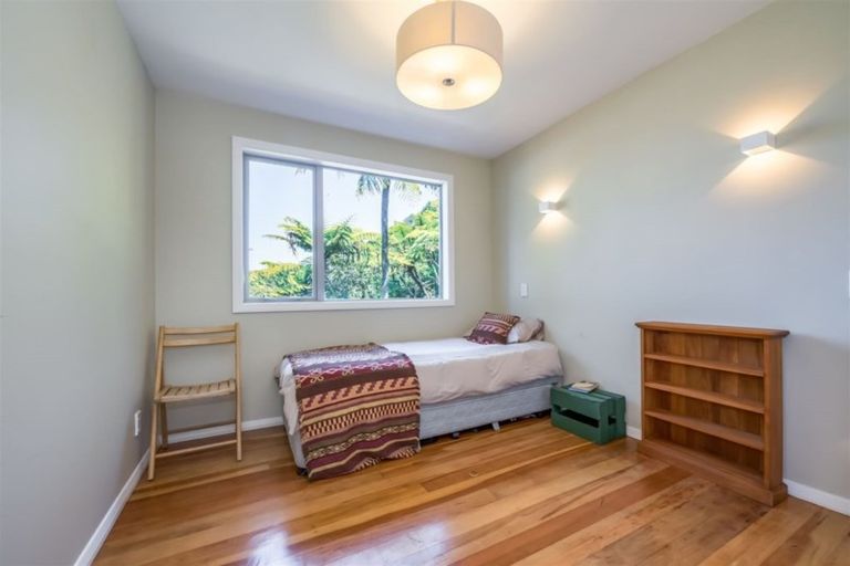 Photo of property in 19 London Road, Korokoro, Lower Hutt, 5012