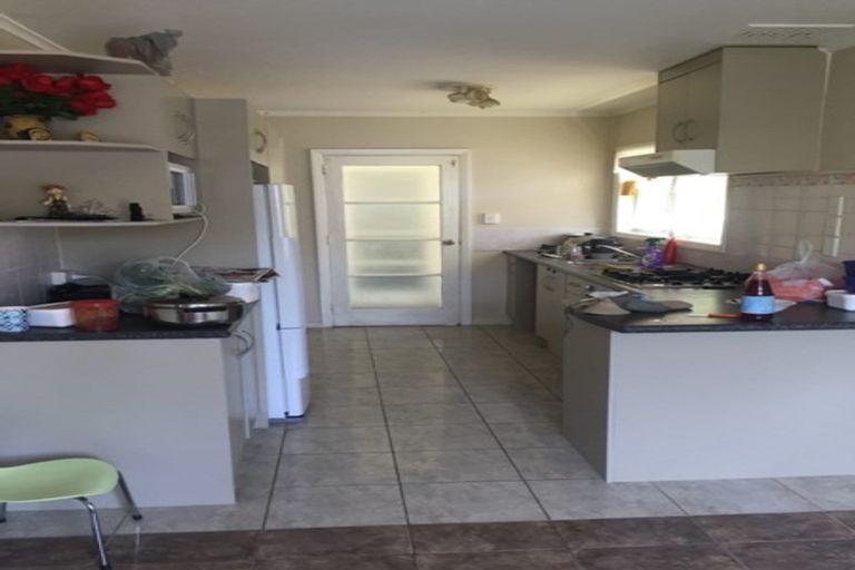 Photo of property in 8 Kay Road, Manurewa, Auckland, 2102