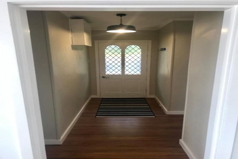 Photo of property in 136 Frankley Road, Frankleigh Park, New Plymouth, 4310