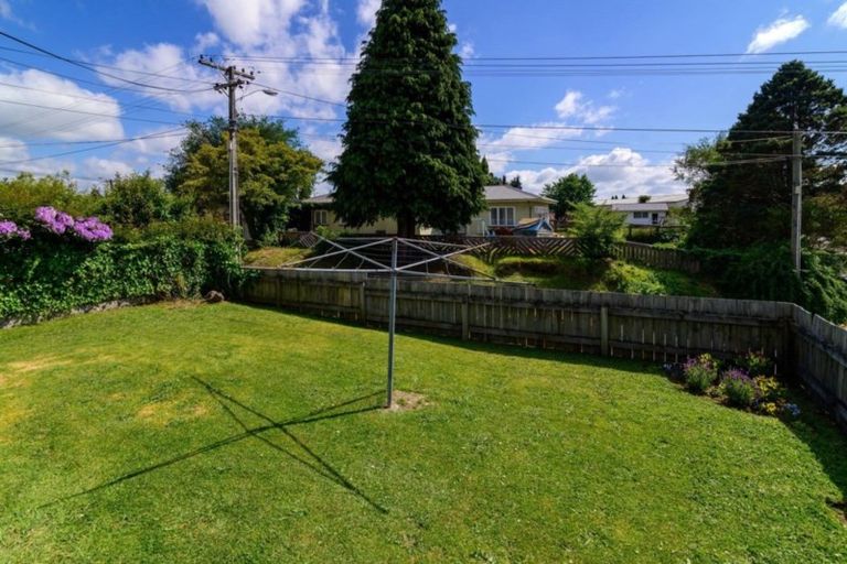 Photo of property in 5 Murray Road, Fairy Springs, Rotorua, 3015