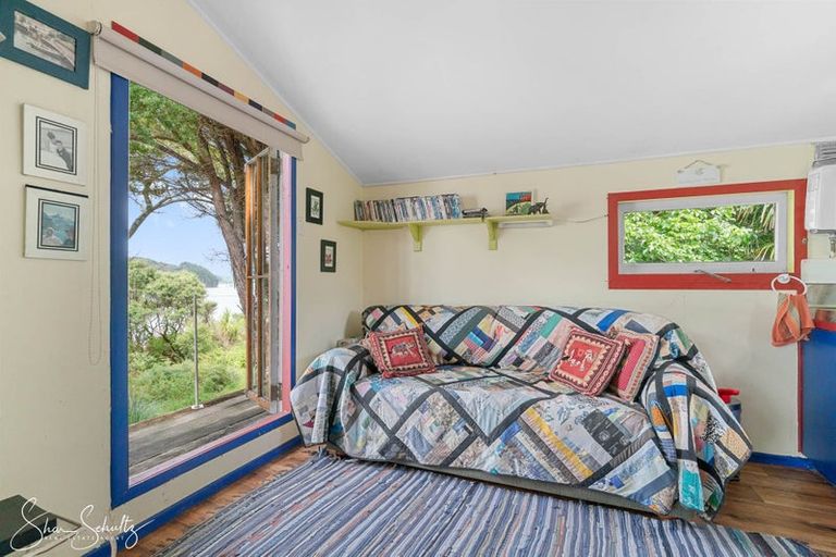 Photo of property in 429 Heatley Road, Whakapirau, Maungaturoto, 0583