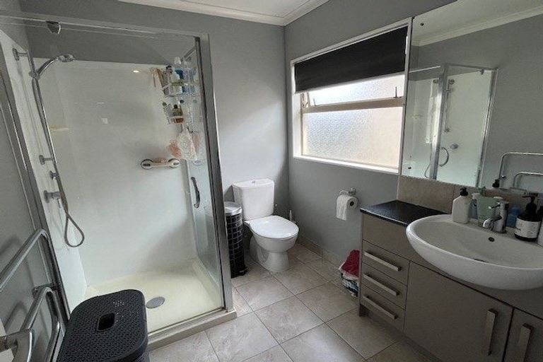 Photo of property in 26 Heidi Crescent, Flat Bush, Auckland, 2016