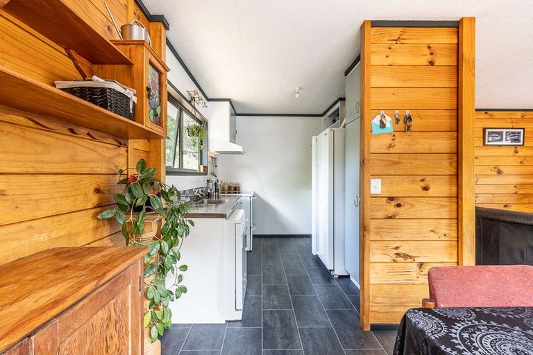 Photo of property in 27 Puriri Road, Waikanae, 5036