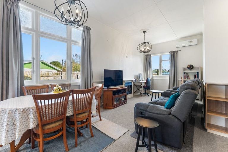 Photo of property in 11 Lewis Avenue, Aramoho, Whanganui, 4500