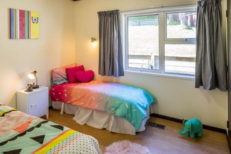 Photo of property in 10 Compass Way, Whitby, Porirua, 5024