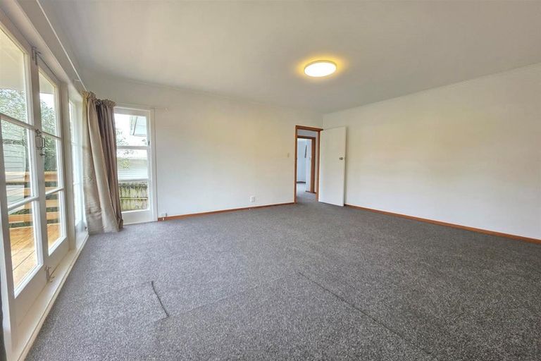 Photo of property in 12 Aronui Terrace, Kelston, Auckland, 0602