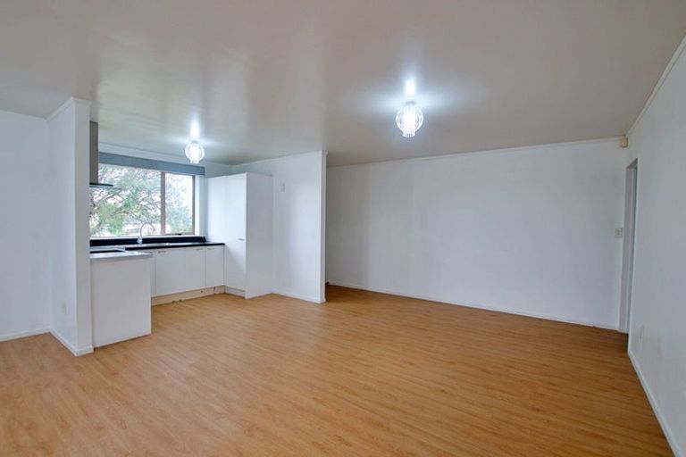 Photo of property in 56 Ruze Vida Drive, Massey, Auckland, 0614