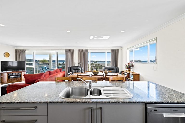 Photo of property in 15 Kawau View Road, Snells Beach, 0920