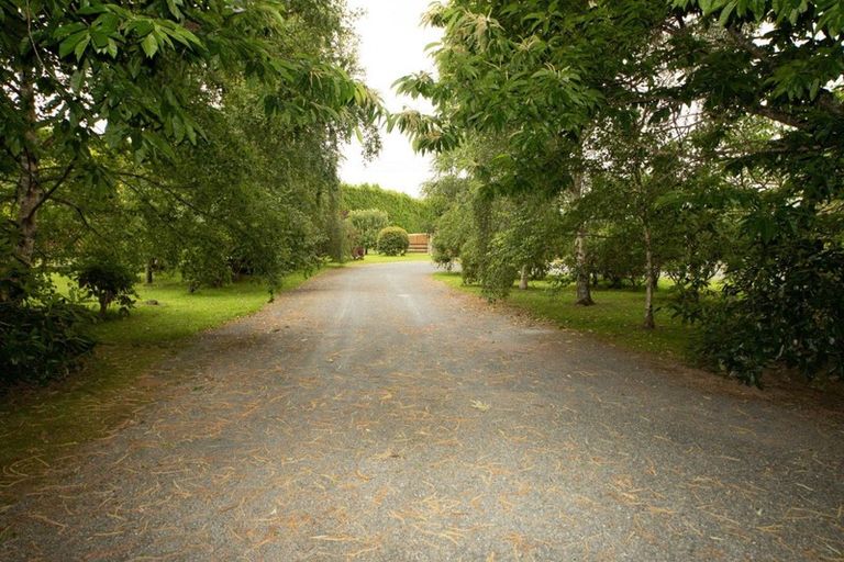 Photo of property in 495 Arapaepae Road, Ohau, Levin, 5570