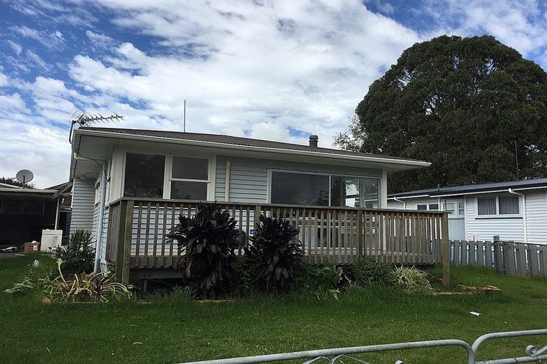 Photo of property in 21 Romney Place, Manurewa, Auckland, 2102