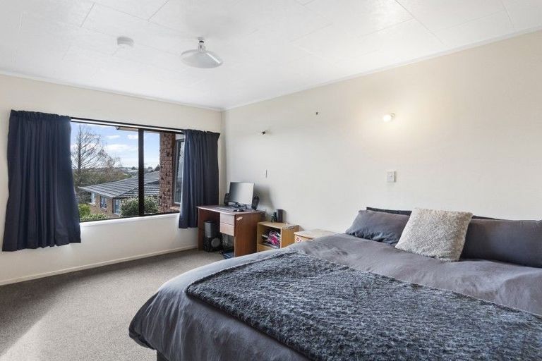 Photo of property in 39 Russleigh Drive, Dinsdale, Hamilton, 3204