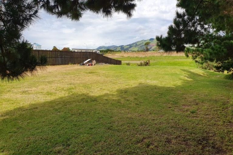 Photo of property in 20 Weka Street, Ahipara, Kaitaia, 0481
