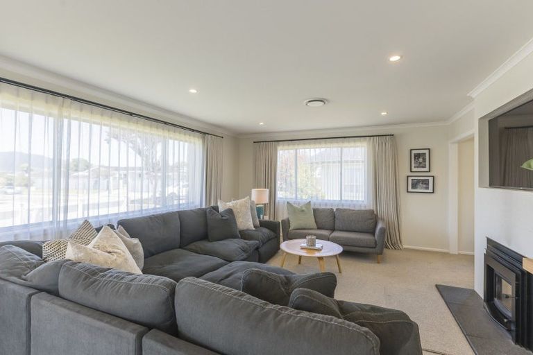 Photo of property in 77 Gray Avenue, Paraparaumu Beach, Paraparaumu, 5032